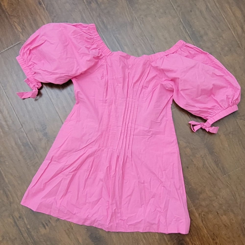 XL Dress with milk maid style sleeves